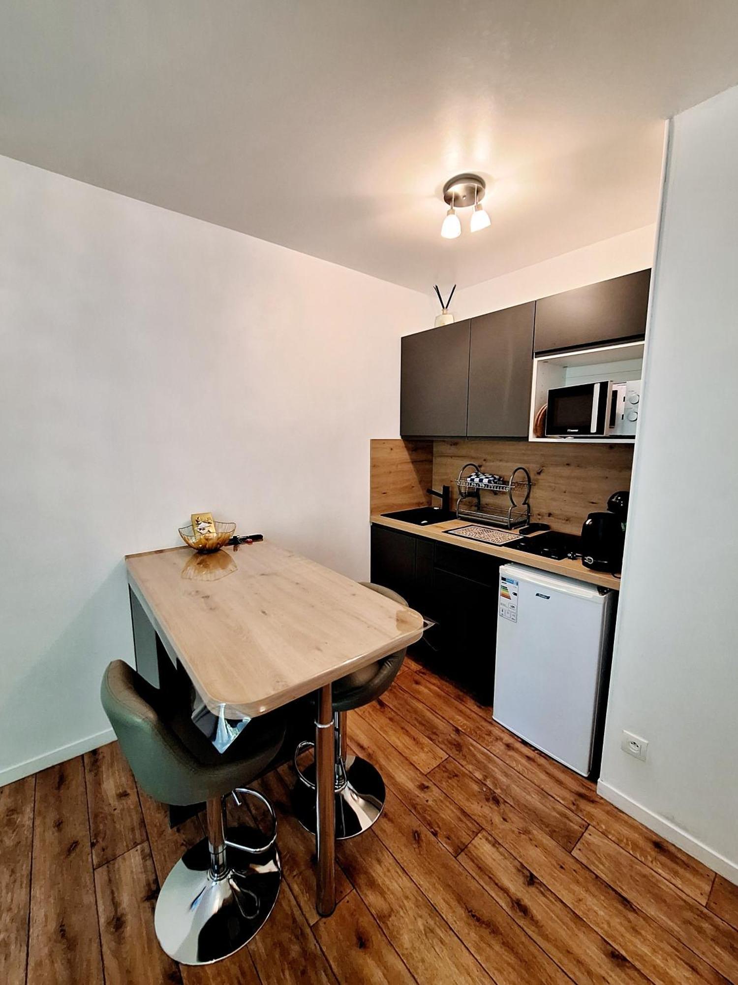 Studio Alpha - 2Min By Train To Disneyland Or 20Min Walk - 5Min Walk To "Val D'Europe" Station 몽테브랭 외부 사진